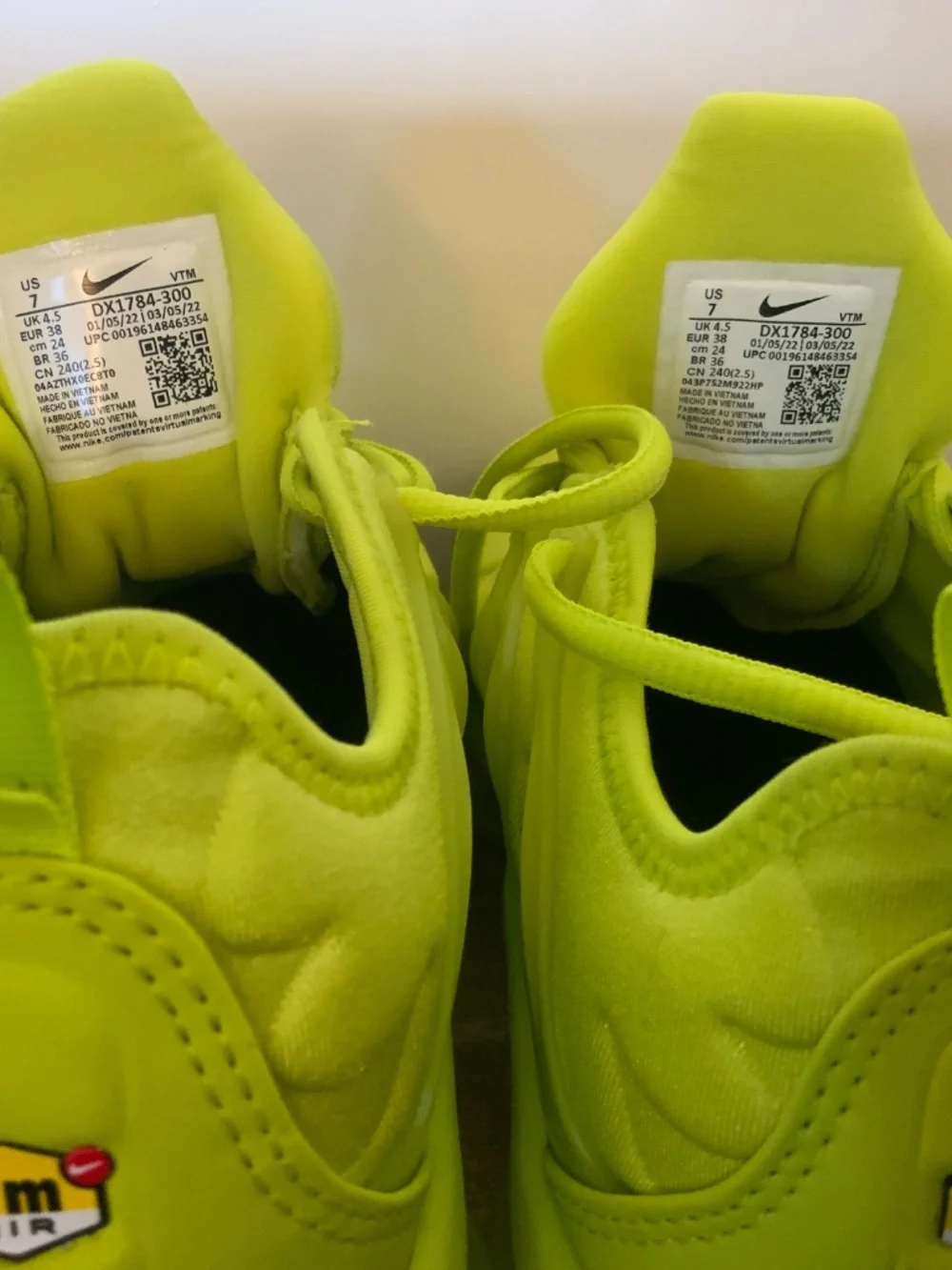 Nike Air VaporMax Plus “Tennis Ball” SIZE: 7
